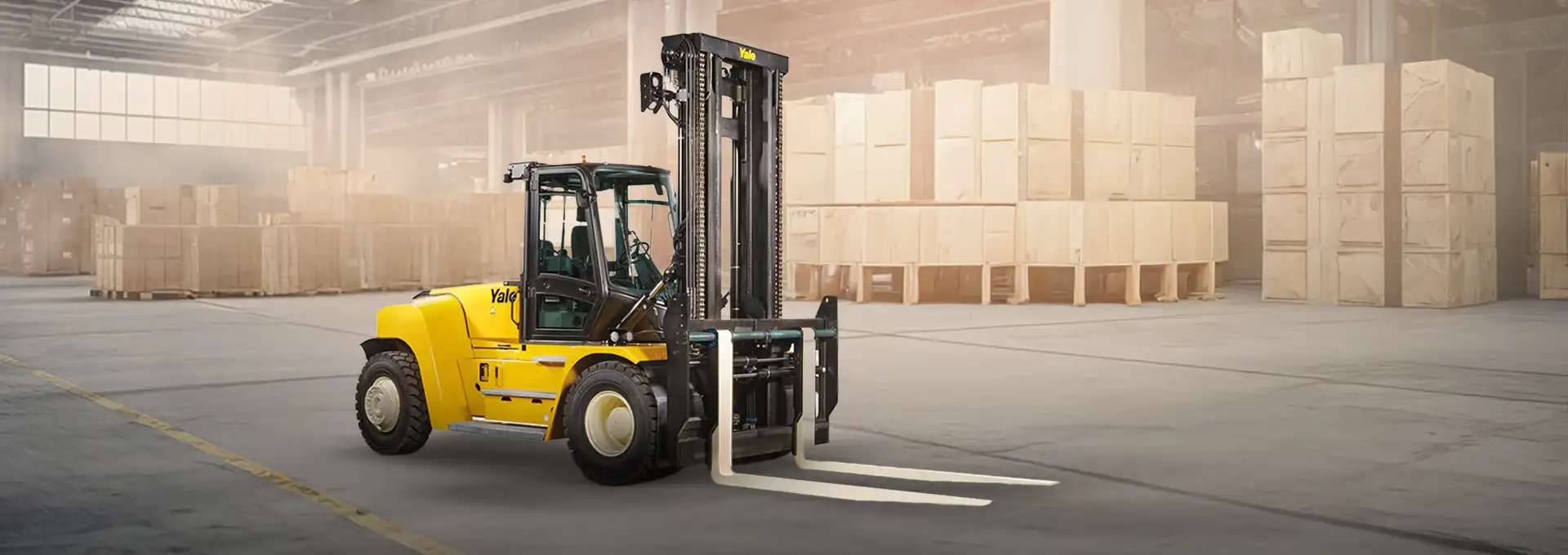 Large capacity Yale Diesel Forklift for heavy-duty material handling in UAE warehouses. Powerful and reliable equipment from UMHE.